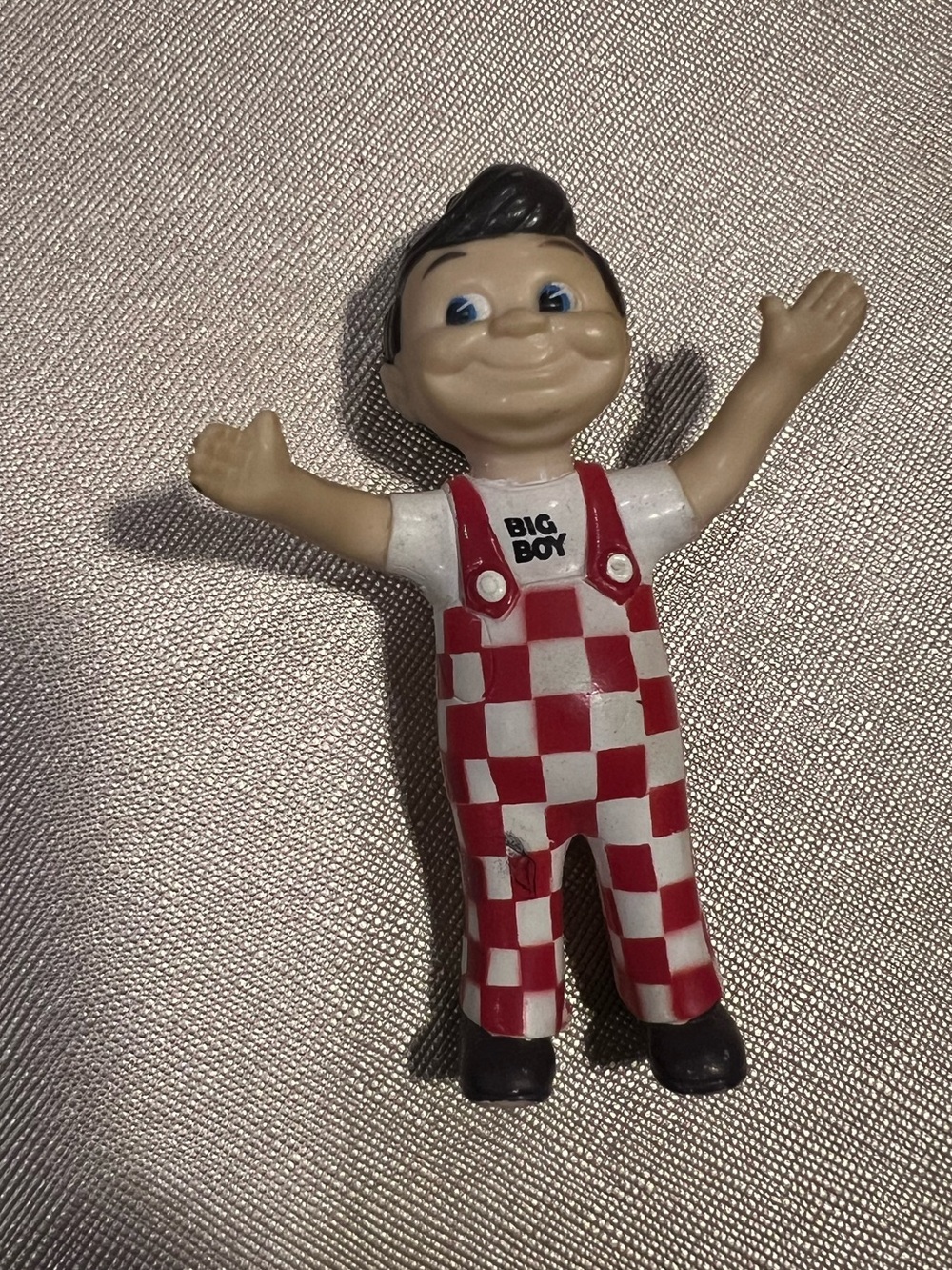Vintage Bob’s Big Boy Restaurant Figure Red & White Checkered Overalls